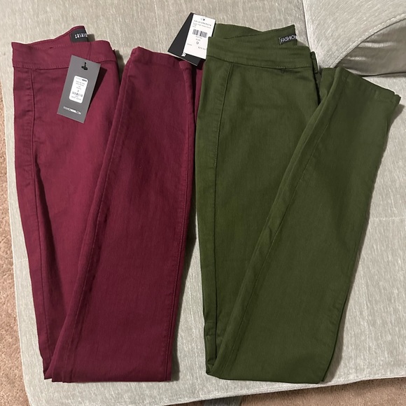 Super High Waist Denim Skinnies - Picture 2 of 5